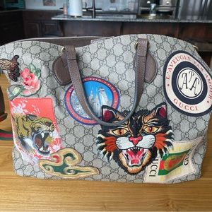 Gucci GG Supreme Soft Tote